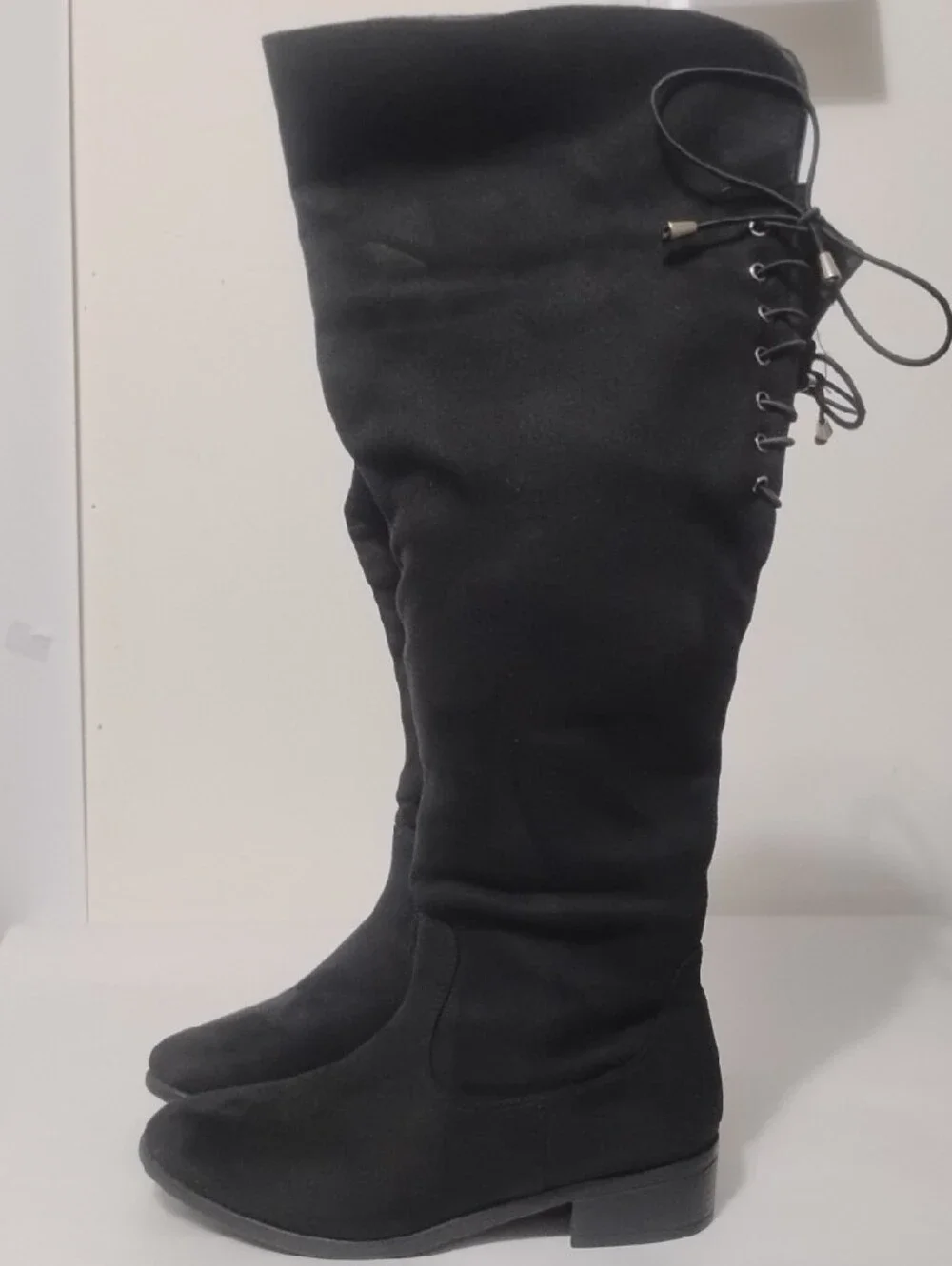 EETTARO Knee-High Faux Suede Women's 7.5 Lace Back Western Sleek Boots